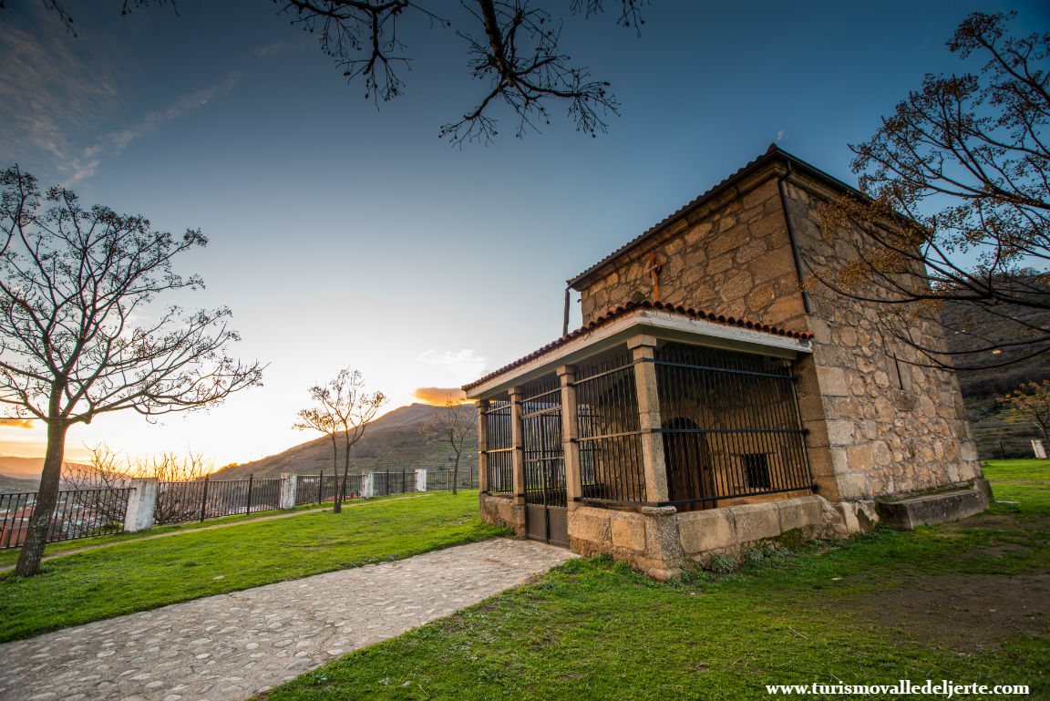 Ermita de San Felipe y Santiago