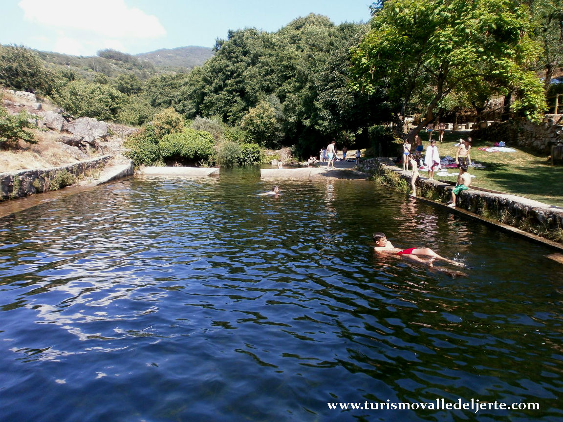 Piscina Natural de Valdastillas